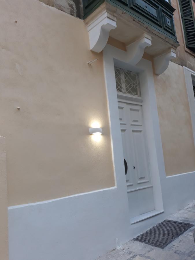 Ferienwohnung Door Eight Floriana Exterior foto